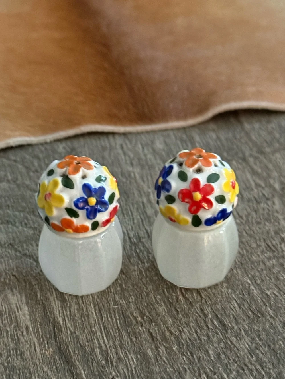 Vintage Colorful Floral Design Miniature Salt and Pepper Shakers Set
